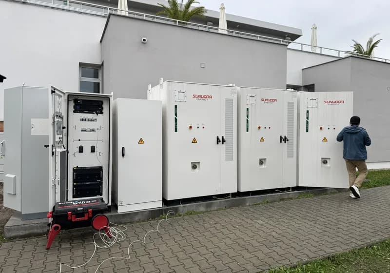 BESS systém, 7x 215kWh / 500kW