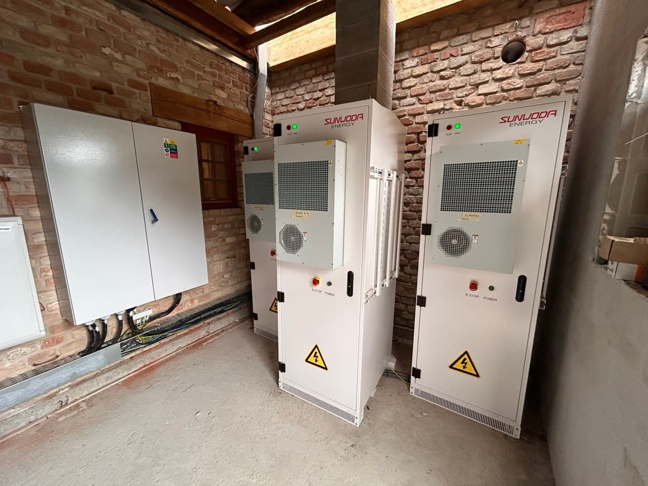 Batériové úložisko, 180kWh/50kW